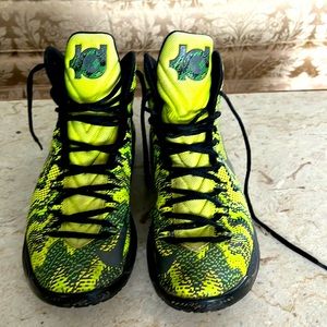 NikeID Mens Zoom Sneakers US10